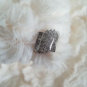 1Carat diamond Solid 10k White Gold Princess size7